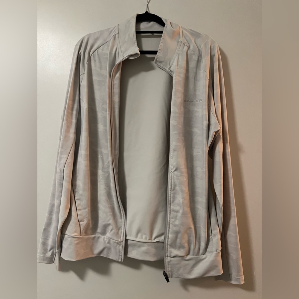 ALPHALETE Men’s lightweight jacket